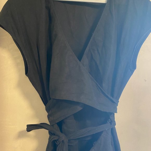 Aritzia Black Wilfred Jumpsuit - Picture 2 of 6